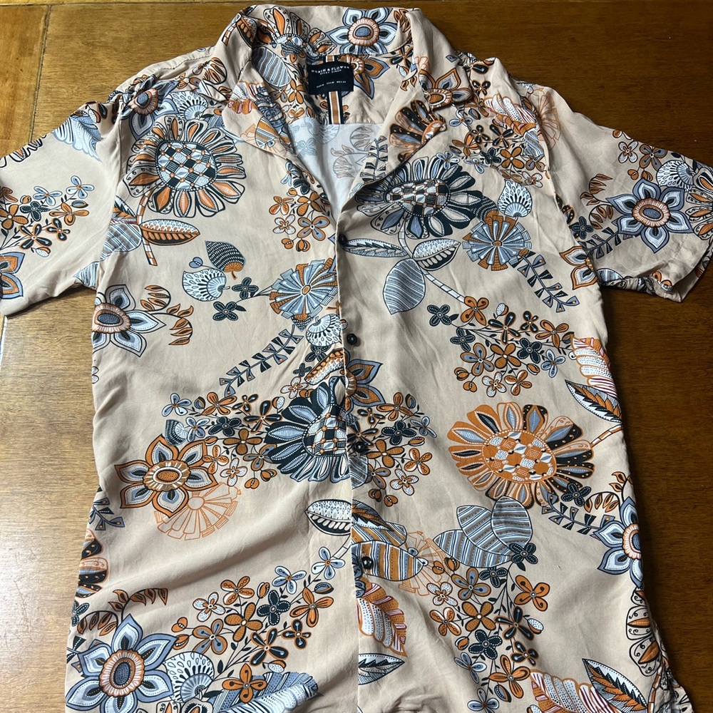 Denim & Flower M Short-sleeve button up. Viscose.